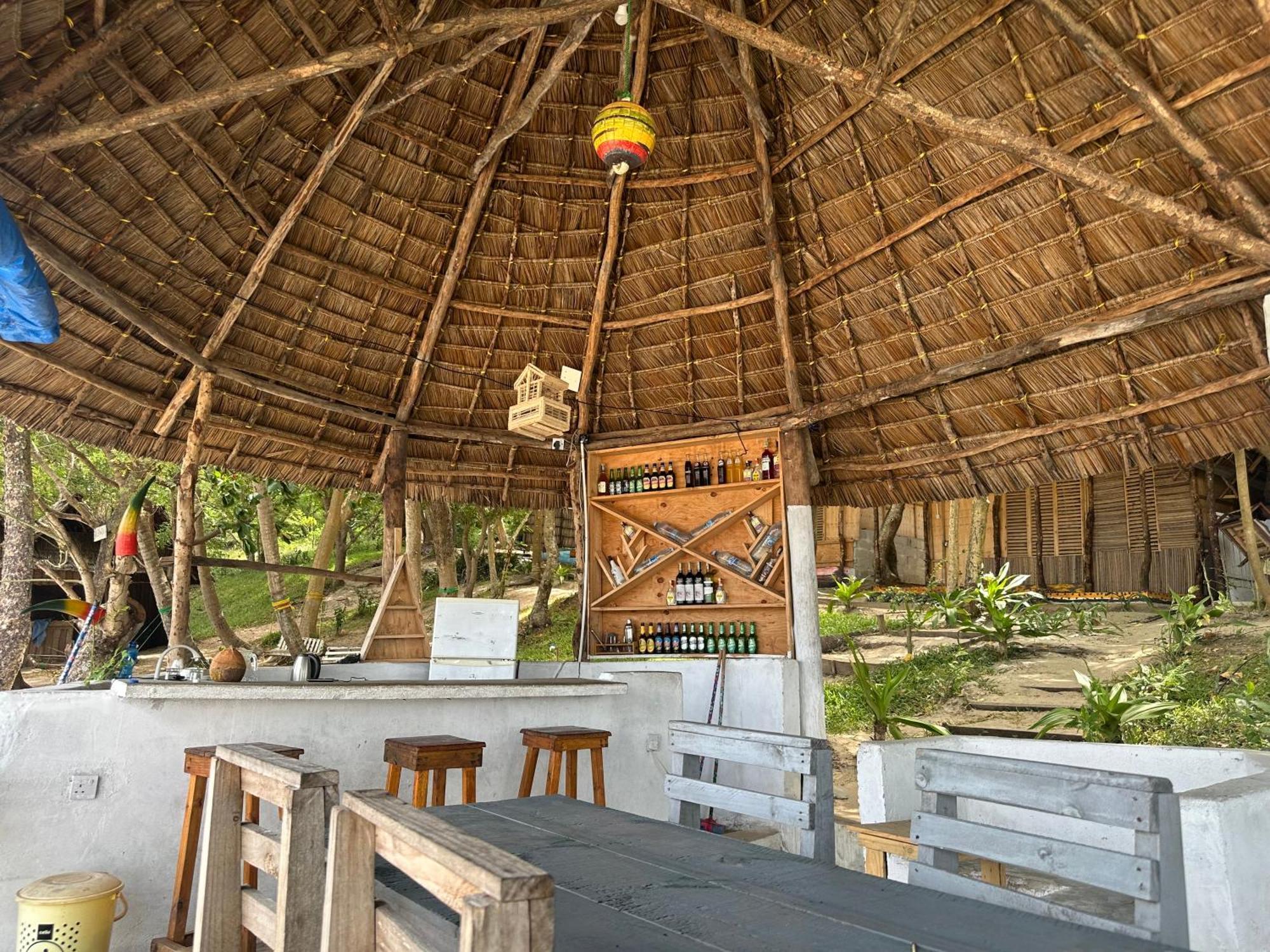 Maweni Beach Bungalows キリンドニ エクステリア 写真