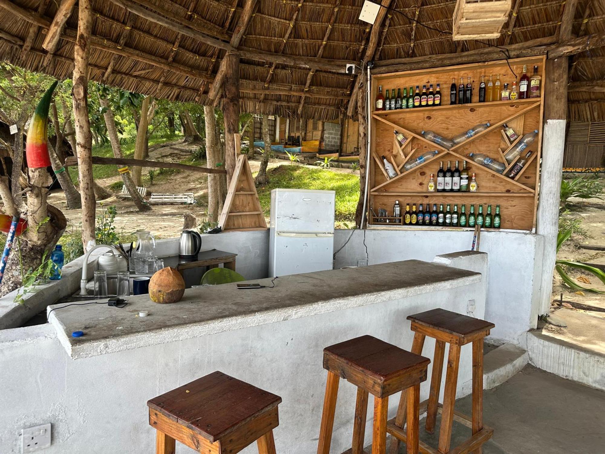 Maweni Beach Bungalows キリンドニ エクステリア 写真