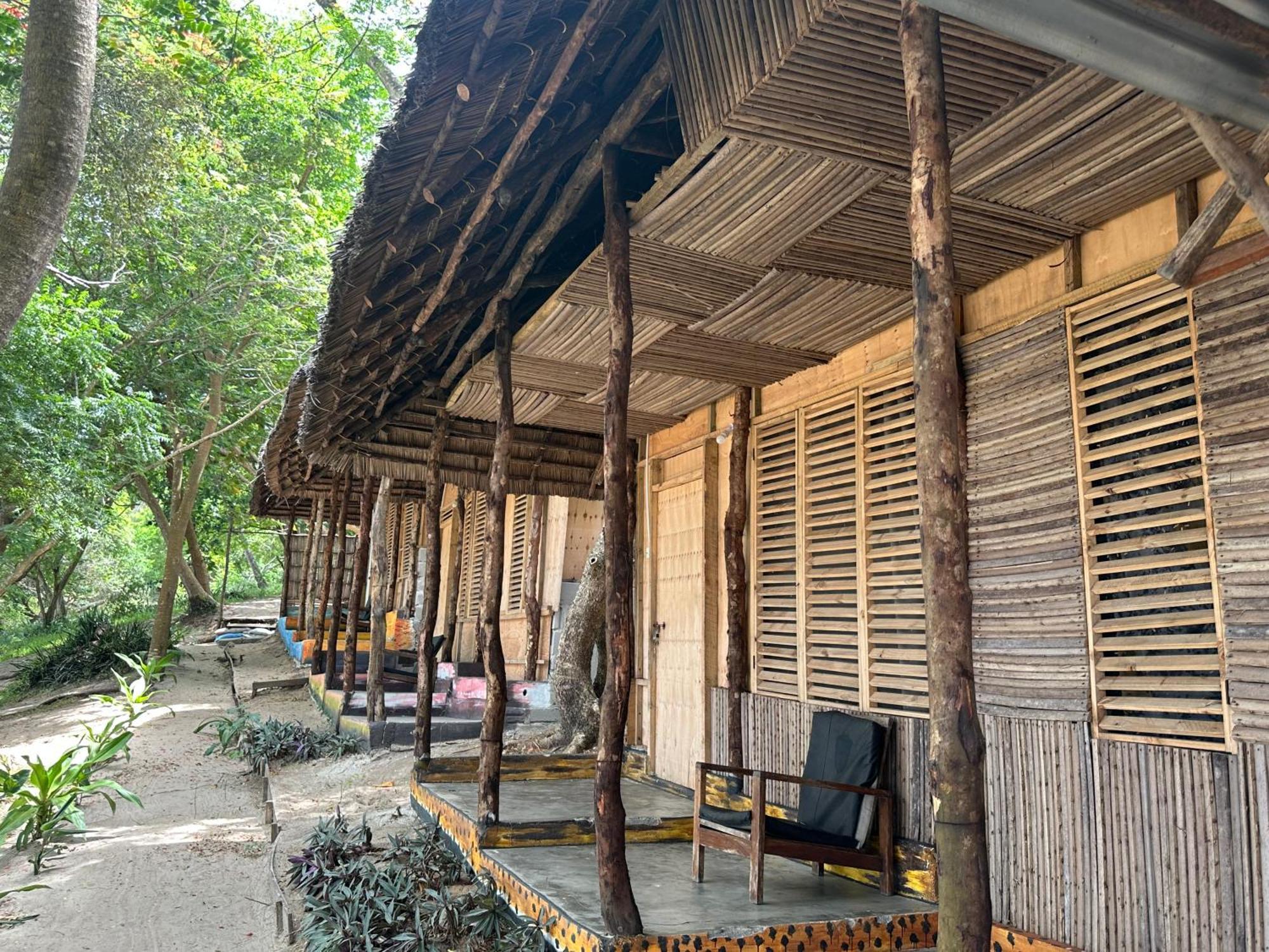 Maweni Beach Bungalows キリンドニ エクステリア 写真