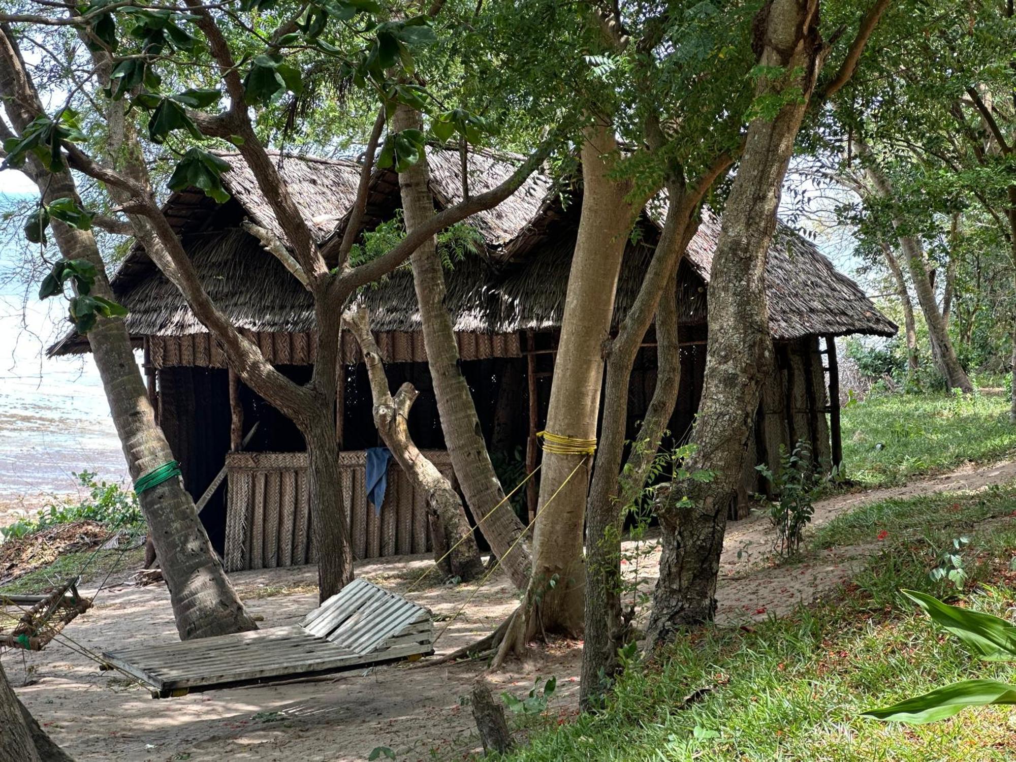 Maweni Beach Bungalows キリンドニ エクステリア 写真