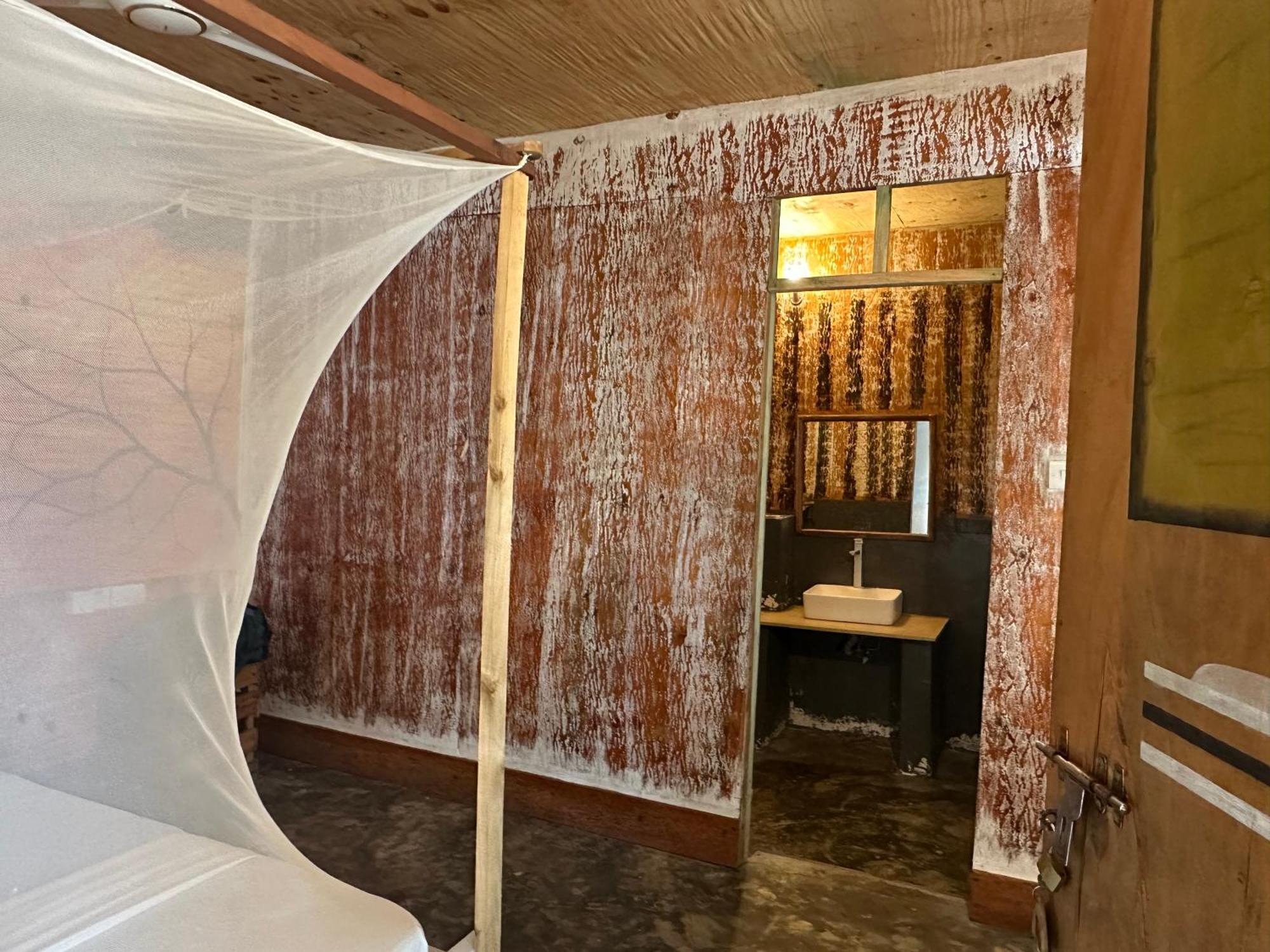 Maweni Beach Bungalows キリンドニ エクステリア 写真