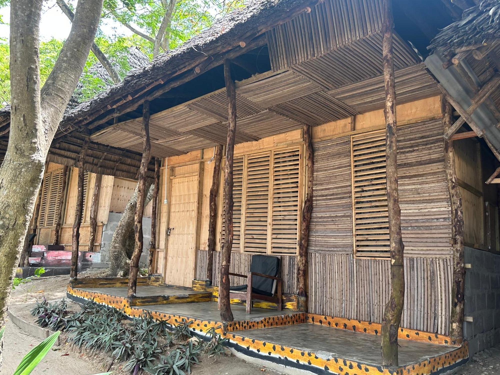 Maweni Beach Bungalows キリンドニ エクステリア 写真