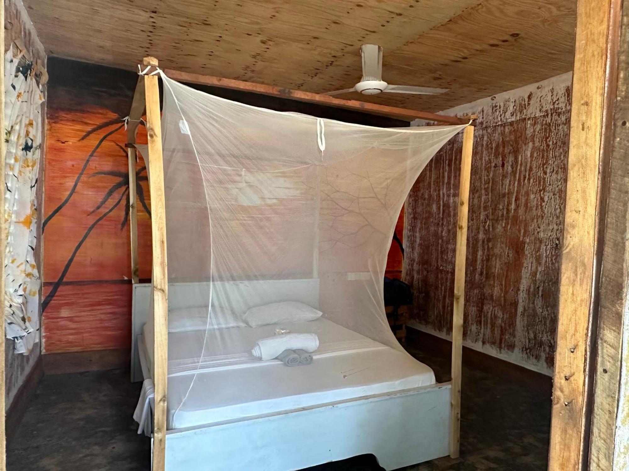 Maweni Beach Bungalows キリンドニ エクステリア 写真
